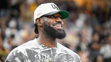 LeBron James lors d'un match de pré-saison entre les Lakers et les Suns - le 03/10/2025