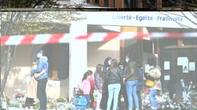 Le collège du Bois d'Aulne à Conflans-Sainte-Honorine, quelques jours après l'assassinat de Samuel Paty, décapité par un islamiste radicalisé. 