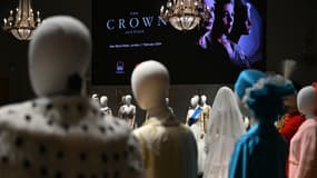 Plus de 450 objets issus de la série "The Crown" vont être mis aux enchères à Londres début février.