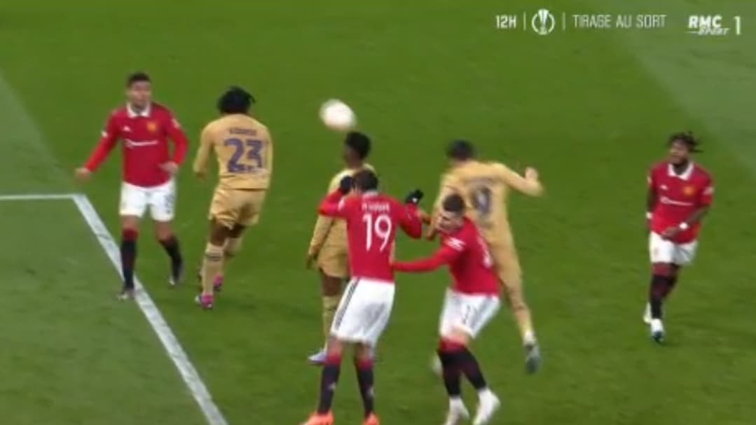 MU-Barça : la tête de Fati qui a mis en colère Lewandowski MU-Barça : la tête de Fati qui a mis en colère Lewandowski