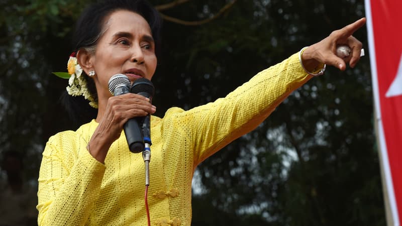 L'opposante et prix Nobel de la paix birmane Aung San Suu Kyi, le 24 octobre 2015 à Rangoun.