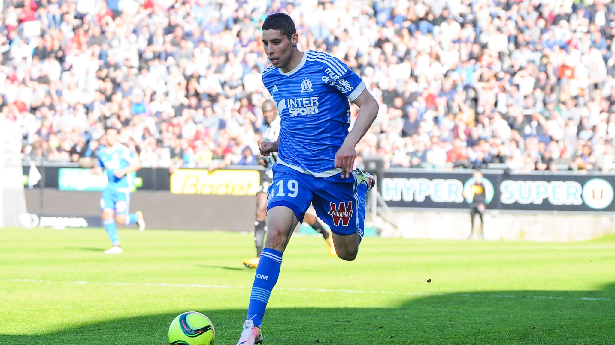 Abdelaziz Barrada avec l'OM, à Angers le 1er mai 2016