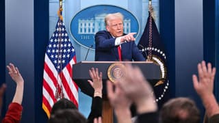 Le président Donald Trump lors d'une conférence de presse à propos du crash d'avion survenu à Washington, le 30 janvier 2025.