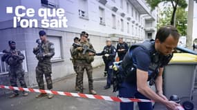 Un agent de la police municipale entoure la scène de crime de rubalise au lycée Notre-Dame de Toutes-Aides de Nantes après une attaque au couteau, le 24 avril 2025.