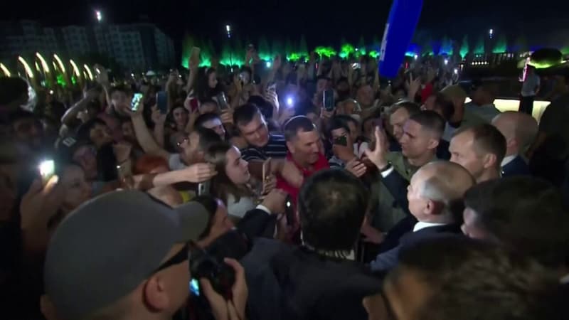 Vladimir Poutine tente de rassurer en s'offrant un bain de foule tout au sud de la Russie