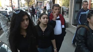Leonarda et sa famille au Kosovo, où ils se trouvent depuis octobre.
