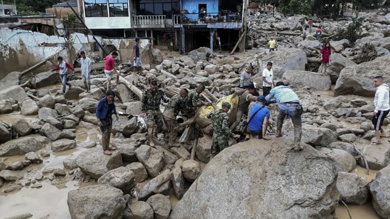 Une coulée de boue a fait près de 100 morts dans le sud de la Colombie, le 1er avril 2017
