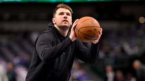 Luka Doncic à l'échauffement avec les Mavericks, le 25 décembre 2024, à Dallas