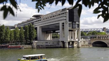 Vue du ministère de l'Economie, à Paris. Une réorganisation du site de Sanofi à Toulouse afin d'y maintenir environ 500 des 612 emplois actuels est préconisée dans un rapport d'experts remis vendredi au ministre du Redressement productif Arnaud Montebourg