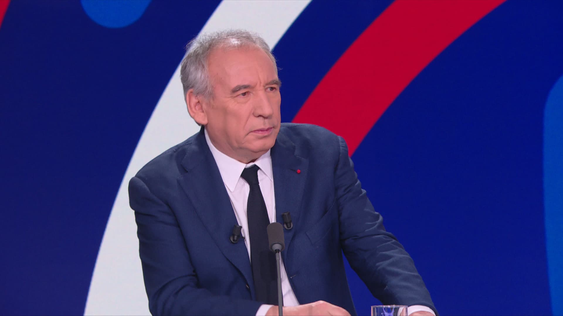 VOTE DE CONFIANCE: FRANÇOIS BAYROU RÉPONDRA AUX QUESTIONS DE BFMTV DIMANCHE À 18 HEURES