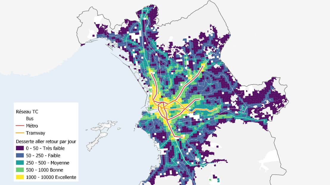 La desserte quotidienne des transports en commun marseillais selon les quartiers de la ville de Marseille (Bouches-du-Rhône), en février 2025.