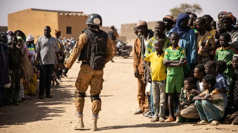 Burkina Faso: recrutement de 50.000 civils supplétifs de l'armée pour combattre les jihadistes