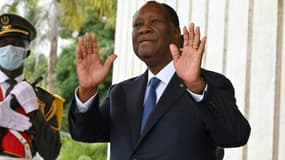 Le président ivoirien Alassane Ouattara au palais présidentiel d'Abidjan le 27 juillet 2021 