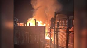 Un incendie dans une école de plongée en Corse, le 26 août 2025, à Ajaccio