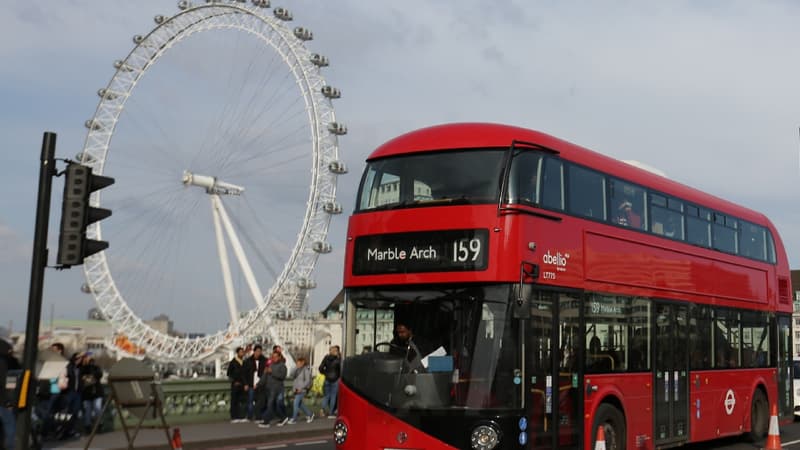Le monument le plus visité lors d'un séjour à l'étranger est la Grande Roue. 46% y ont pris de la hauteur pour admirer la vue sur Londres. 