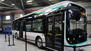 En accord avec le STIF (syndicat des transports d'Ile-de-France), la RATP exploite une ligne 100% électrique avec des bus standard sur la ligne 341, en conditions réelles.