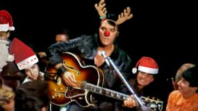 She&him, Elvis Presley, Jacques Dutron, Maria Carey, Céline Dion, Wham !, les artistes osnt nombreux à s'être prêté au jeu de la chanson de Noël.