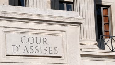 La façade du palais de justice de Lyon.