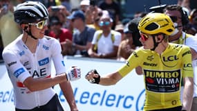 Tadej Pogacar et Jonas Vingegaard sur le Tour de France le 8 juillet 2023