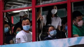 A bord d'un tramway à impériale à Hong Kong, le 10 juillet 2020