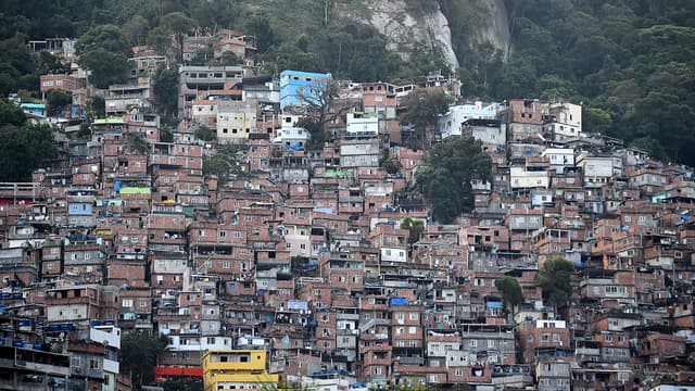 La favela de Rocinha est la plus grande de Rio.