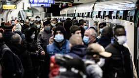 Quai de la ligne 13 du métro parisien, le 14 mai 2020