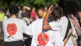 Des dizaines de personnes se sont rassemblées à Nantes en début de soirée pour rendre hommage au jeune homme, mort en 2019 lors d'une opération policière controversée.