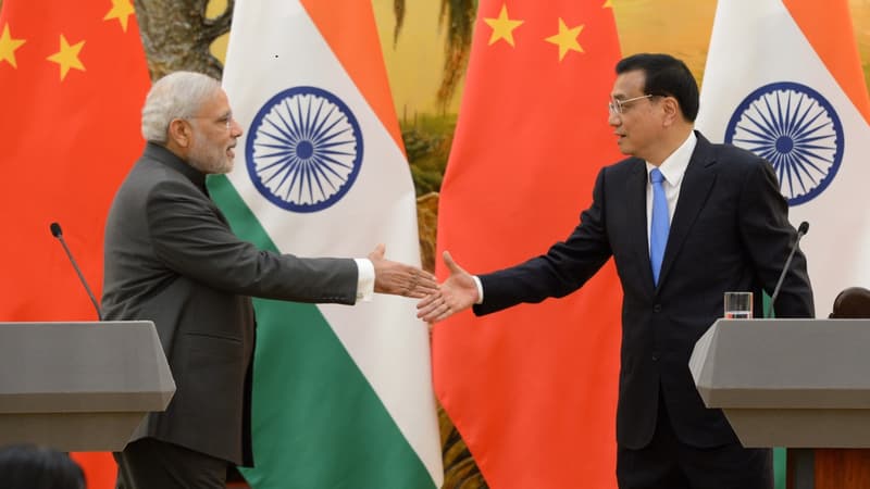Le Premier ministre indien Narendra Modi et son homologue chinois Li Keqiang