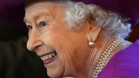 La reine d'Angleterre Elizabeth II lors d'une exposition au chateau Stirling en Ecosse, le 29 juin 2021