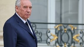 Le Premier ministre, François Bayrou, quitte le Conseil des ministre le 16 juillet 2025. Image d'illustration.