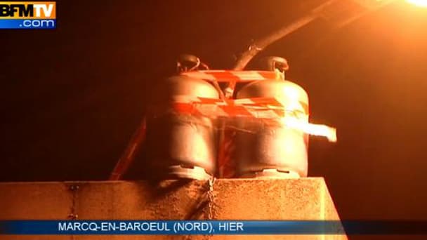 Des bonbonnes de gaz installées sur le toit de l'imprimerie VG Goossens à Marcq-en-Baroeul (Nord).