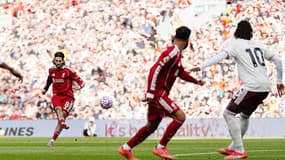 Le coup-franc de Szoboszlai pour donner la victoire à Liverpool face à Arsena, le 31 août 2025