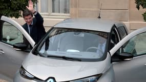 Arnaud Montebourg à bord de sa Renault Zoe, mercredi 3 octobre