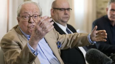 L'ex-président du Front national Jean-Marie Le Pen, le 28 septembre 2016 à Mormant, près de Paris.