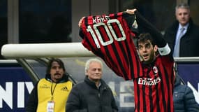 Kaka fête son 100e but sou sle maillot de lAC Milan