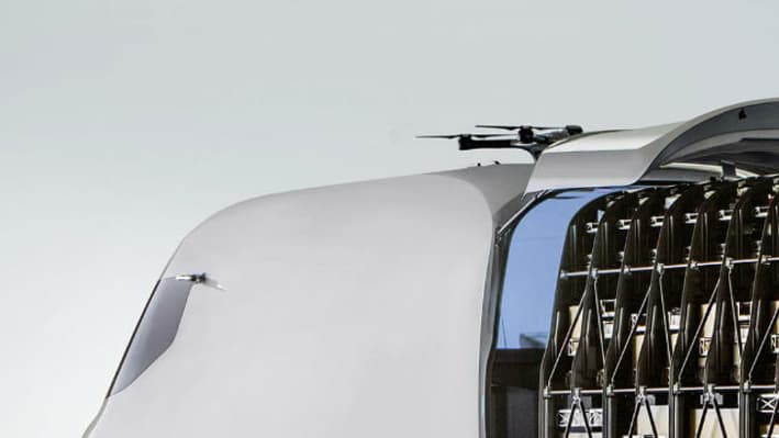 Les colis peuvent se charger directement depuis l'entrepôt dans l'espace utile.