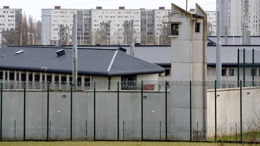 Des détenus de la prison de Sequediin, dans le Nord, ne veulent pas regagner leurs cellules.