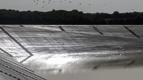 Le réservoir d'eau de Mauzé-sur-le-Mignon (Deux-Sèvres) en octobre 2022