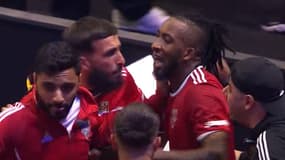 La joie des joueurs de Panam All Starz après leur victoire en finale de la Kings League France, le 22 mai 2025