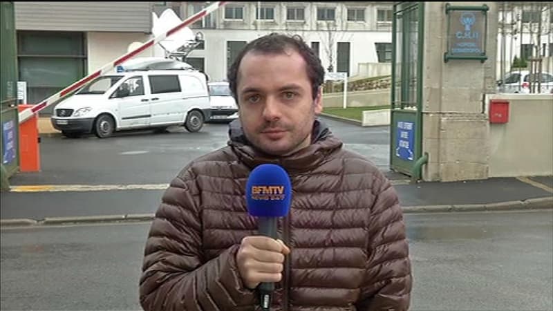 François Lambert devant le CHU de Reims le 16 janvier 2014.