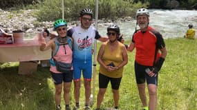 Du 29 juin au 5 juillet, les participants traversent des cols des Hautes-Alpes et des Alpes-de-Haute-Provence en vélo.