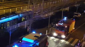 Collision entre deux tramways à Issy-Les-Moulineaux - Témoins BFMTV