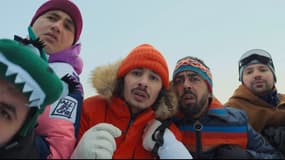 Ichem Bougheraba (au centre) dans le film "Les Segpa au ski"