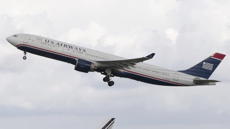 Un avion de la compagnie US Airways, parti de Bruxelles, est revenu à son point de départ et a été contraint de tourner plusieurs heures au-dessus de la ville avant de pouvoir atterrir.