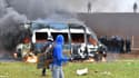 Des bus de gendarmerie ont été brûlés à Saint-Soline
