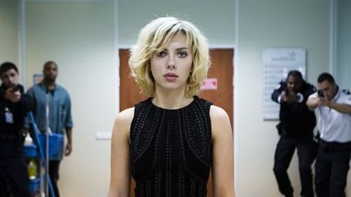 Lucy" , incarnée par Scarlett Johansson, a été tourné à Paris avec un budget de 40 millions de dollars.
