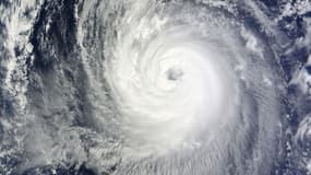 Le typhon Phanfone est arrivé sur les côtes japonaises lundi matin et se dirige désormais sur Tokyo.