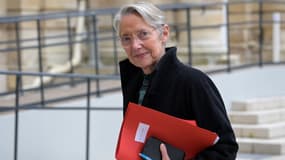 L'ex-Première ministre et nouvelle ministre de l'Éducation, Élisabeth Borne, le 15 novembre 2024 à Paris.
