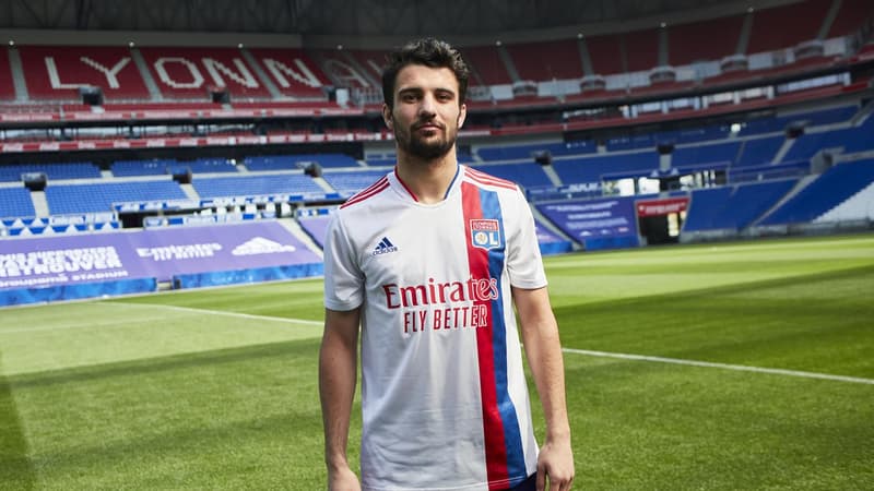 Ligue 1 en direct: l'OL présente ses nouveaux maillots