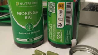 Des compléments alimentaires "Moringa Bio" de la marque Nutrimea font l'objet d'un rappel pour suspicion de la bactérie E.coli. Des compléments alimentaires "Moringa Bio" de la marque Nutrimea font l'objet d'un rappel pour suspicion de la bactérie E.coli.